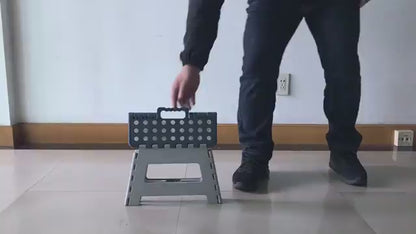 MINI FOLDABLE BABY STOOL